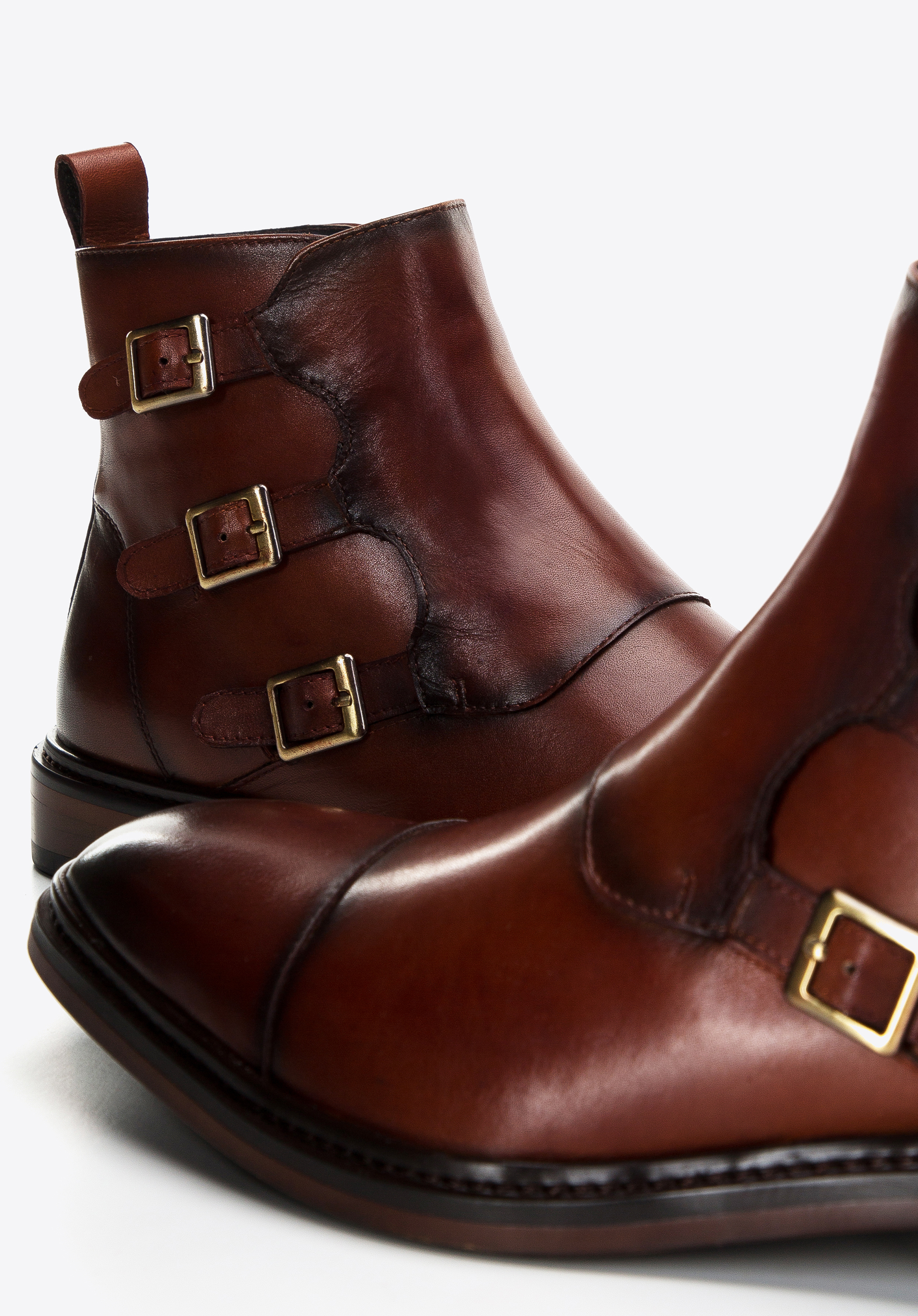 Męskie trzewiki skórzane z klamrami