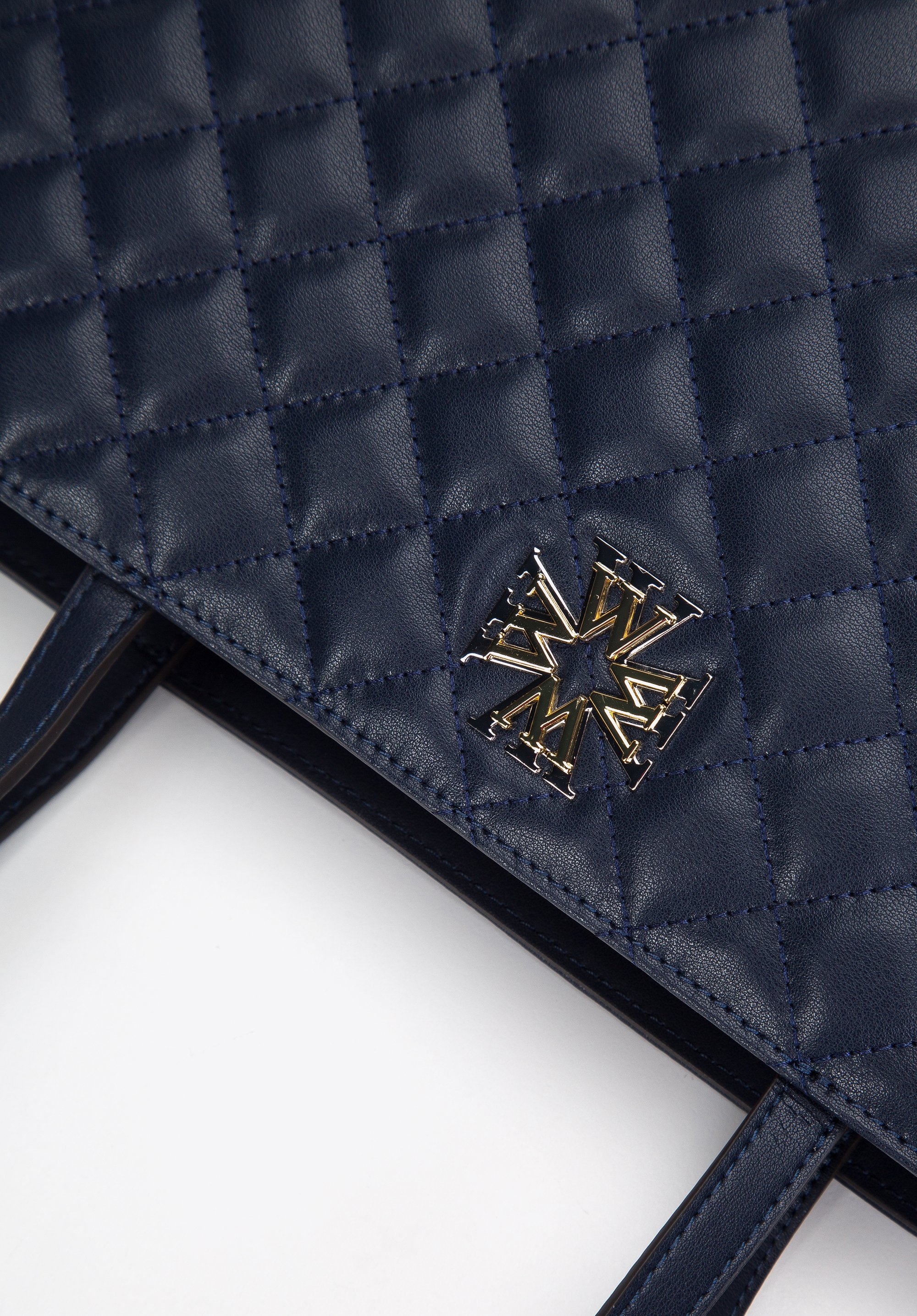 Torebka shopperka skórzana z ozdobnym monogramem