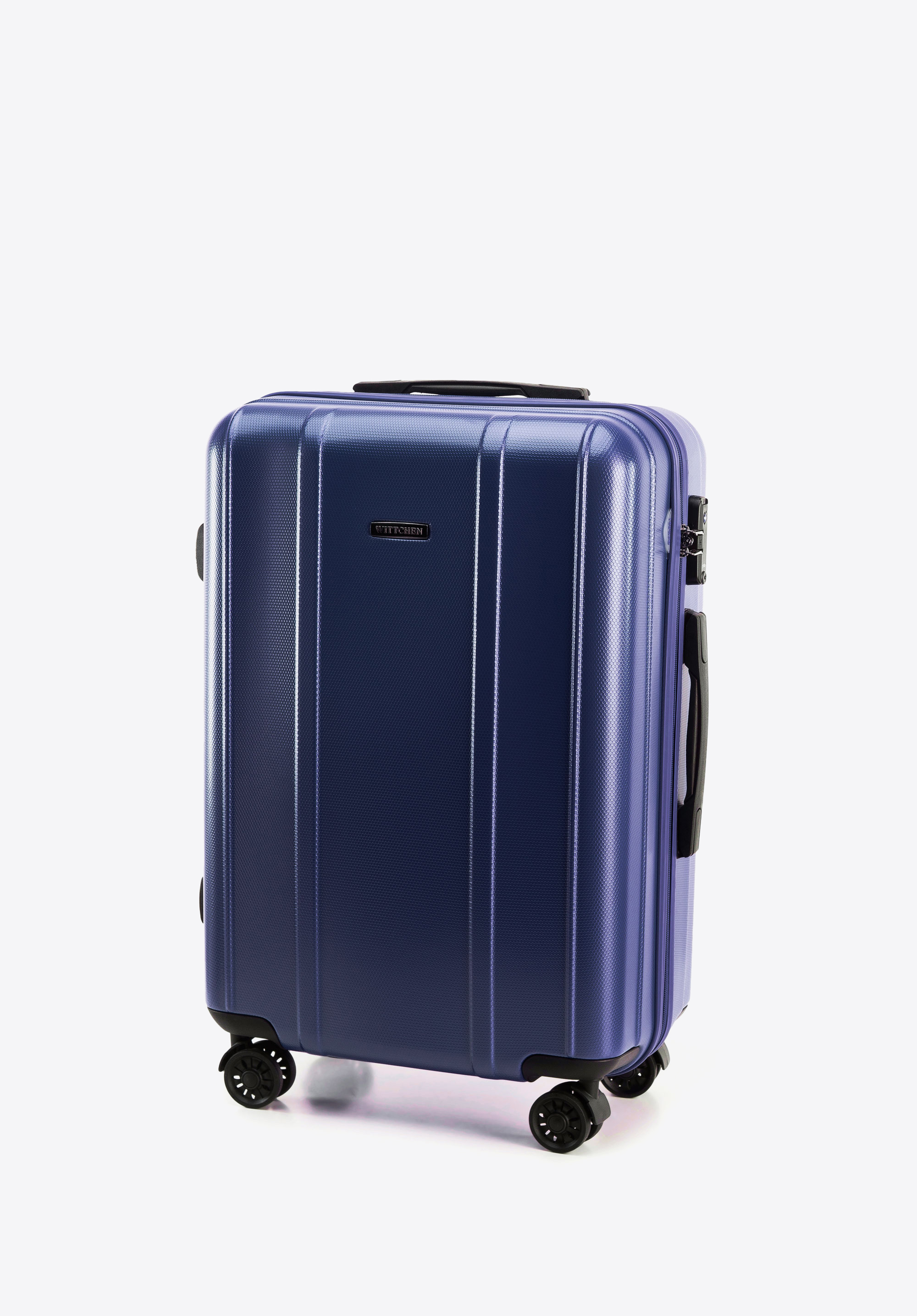 Walizka kabinowa z polikarbonu z pionowymi tłoczeniami