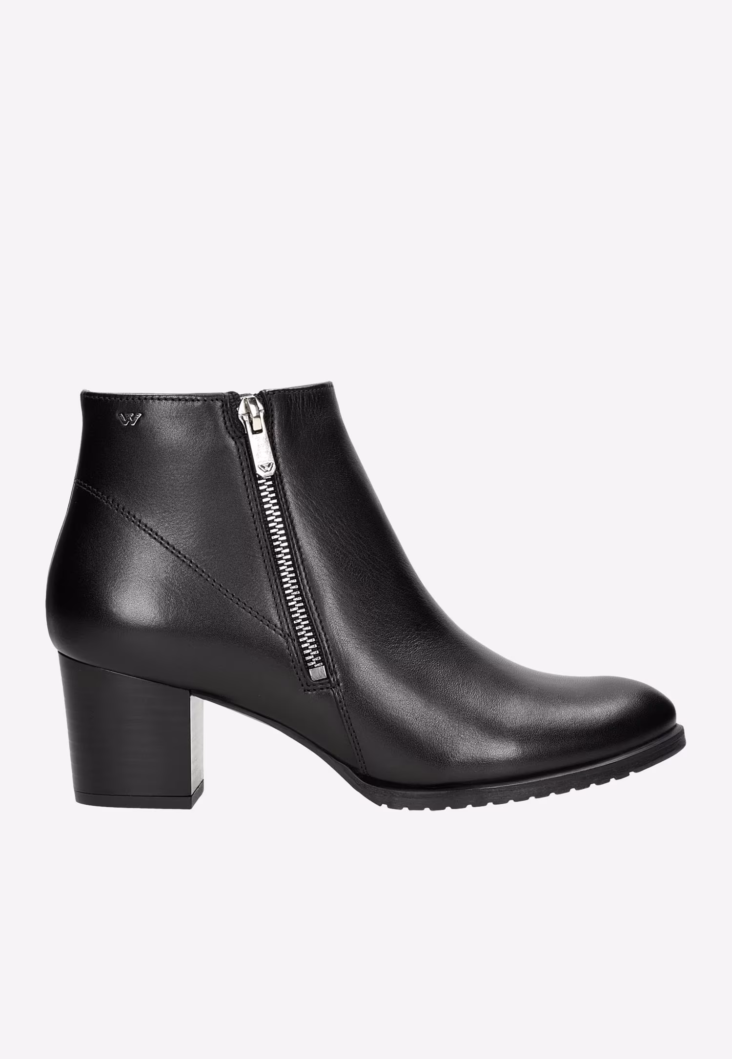 Czarne botki damskie na niskim obcasie