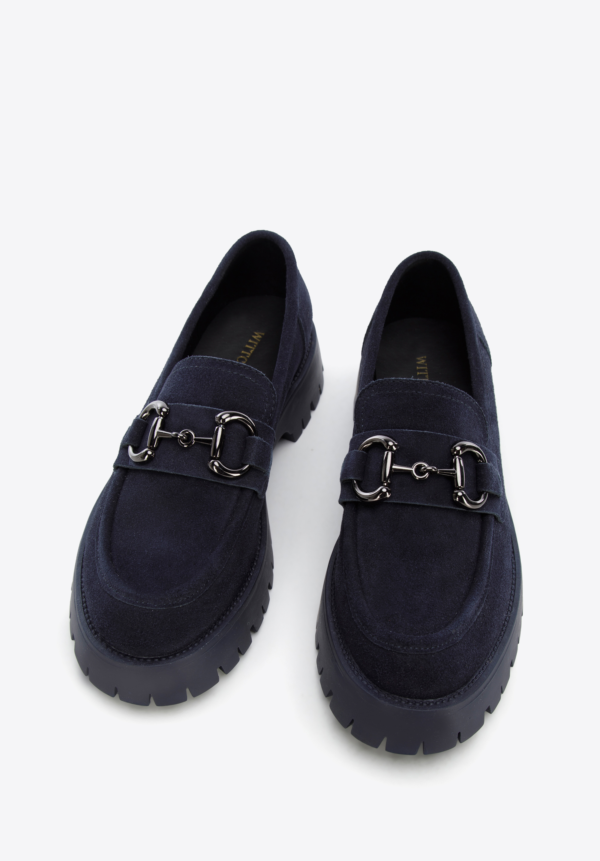 Damskie mokasyny zamszowe z klamrą na platformie