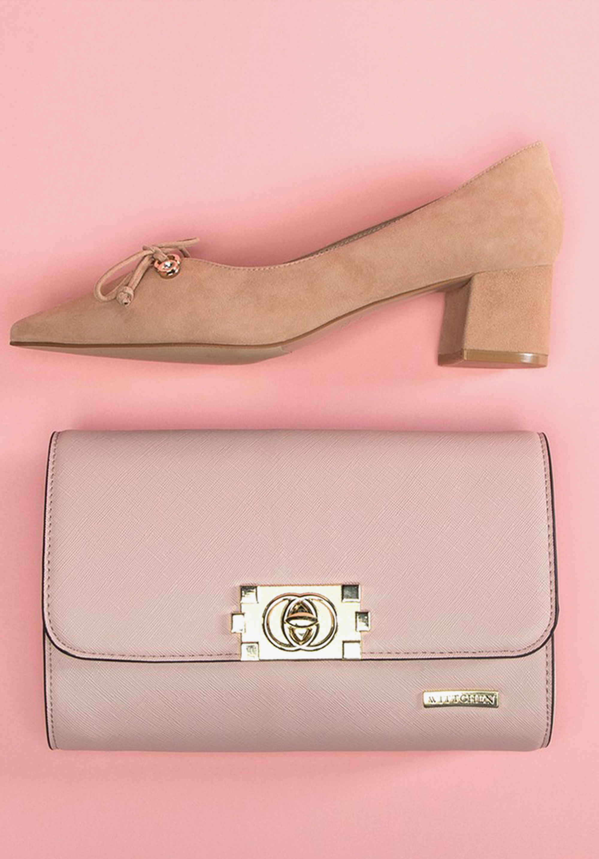 Czółenka na słupku zamszowe z  kokardką