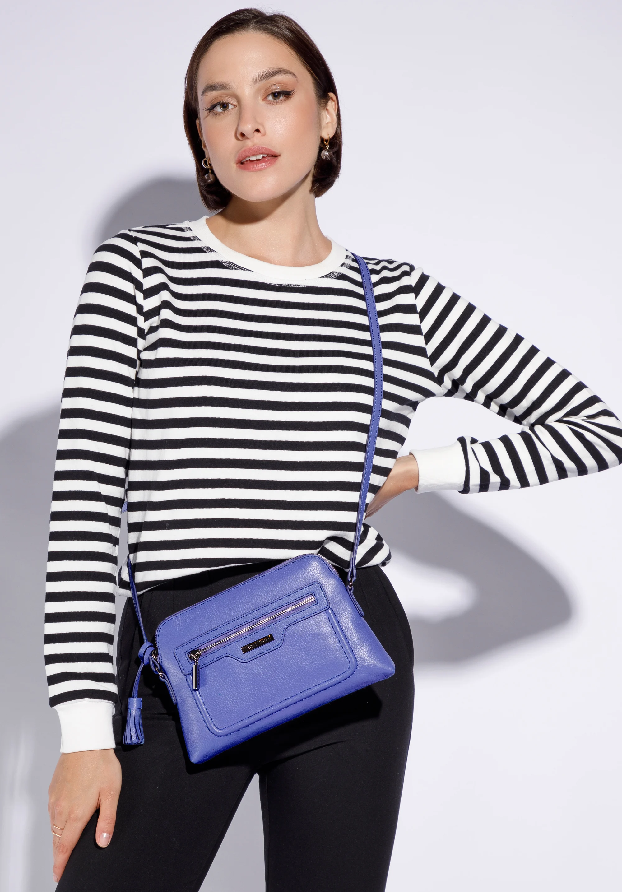 Damska listonoszka skórzana z chwostem