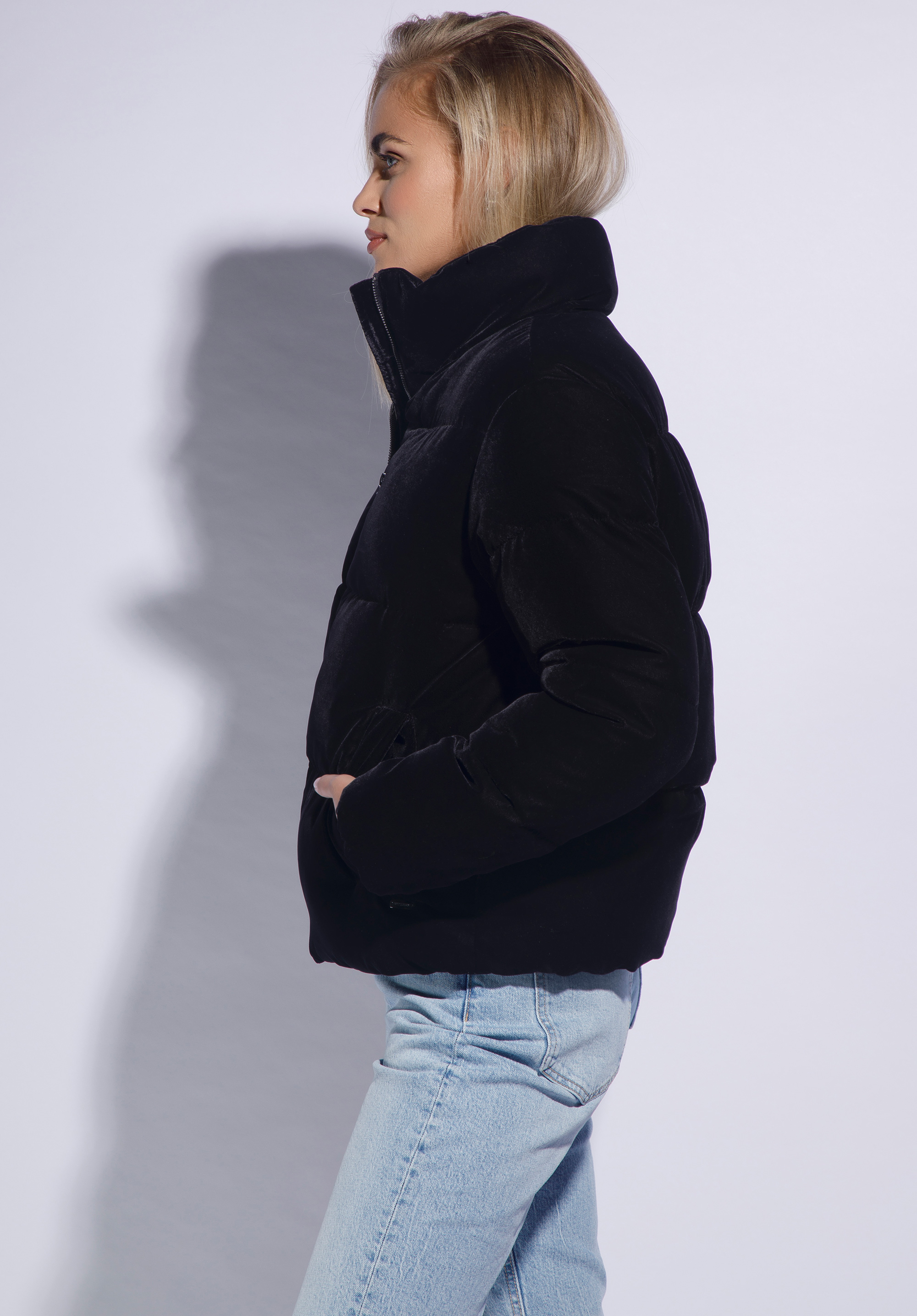 Damska kurtka z weluru pikowana