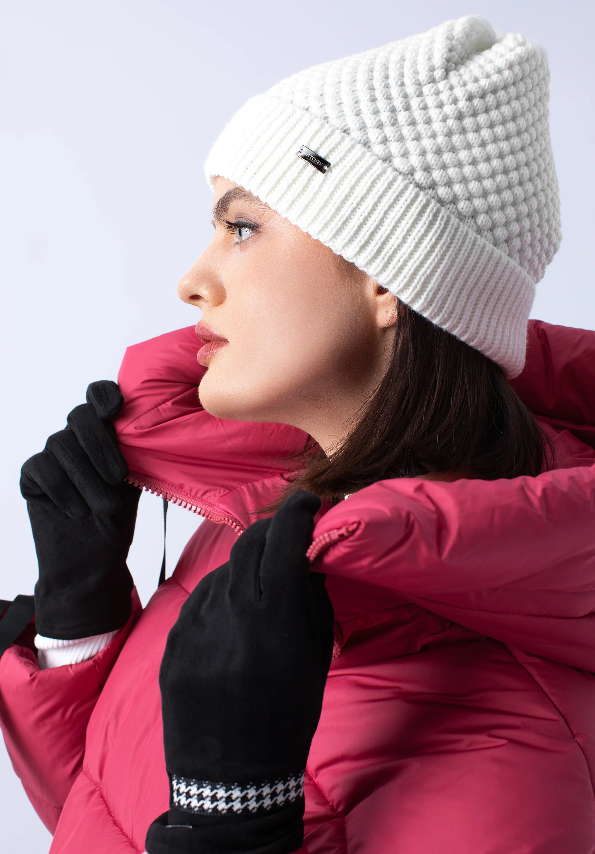 Damska czapka o splocie bąbelkowym