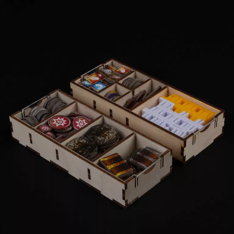 Výhodné balení - Gloomhaven: Lví chřtán + insert