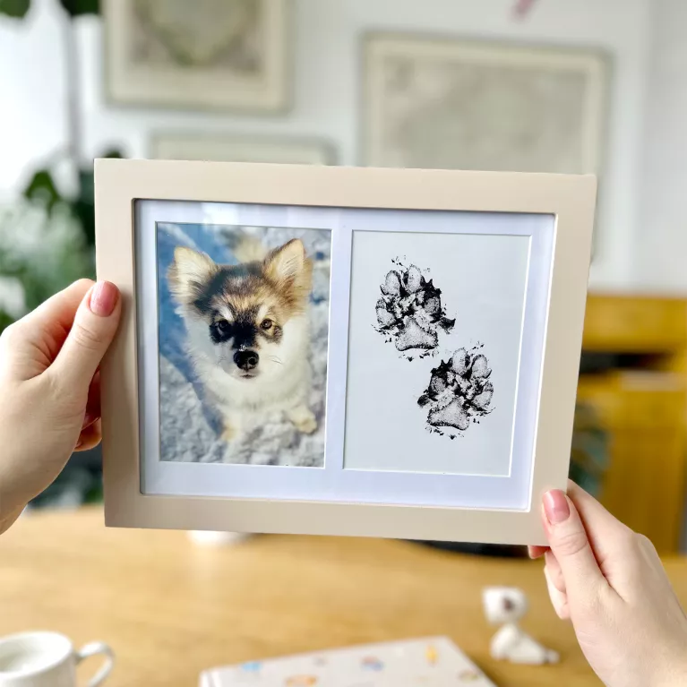 Fotorámeček pro mazlíčky se sadou na otisky
