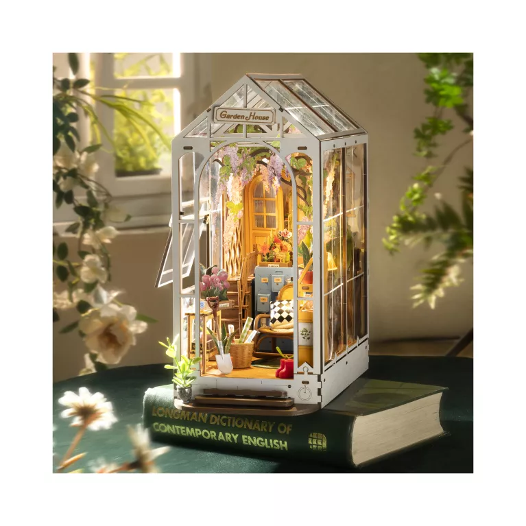 Knižní zákoutí - Zahradní domek