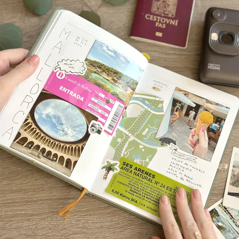 Cestovatelský deník