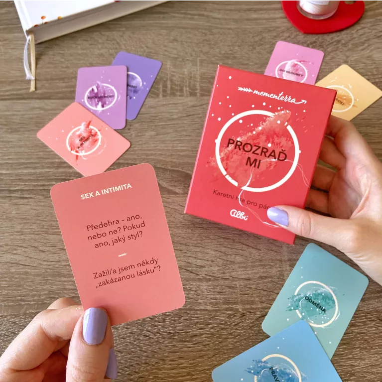 Prozraď mi - karetní hra pro páry