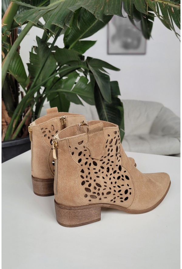 Beżowe ażurowe botki Geri
