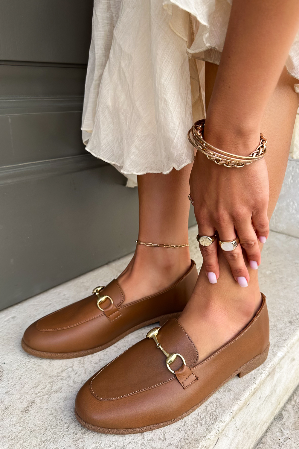 Czarne perforowane mokasyny Martini