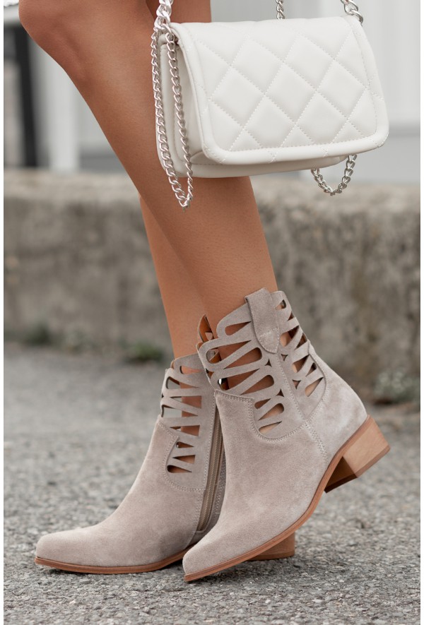 Ażurowe botki Josefa zamsz cappuccino