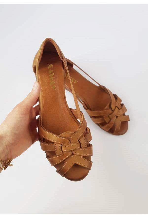 Brązowe ażurowe baleriny Nicole