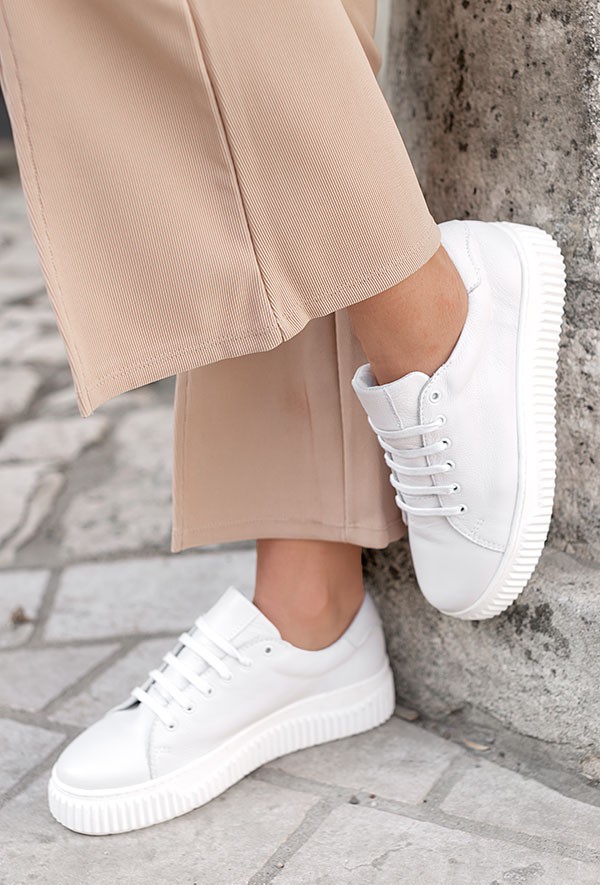 Beżowe trampki Giallo