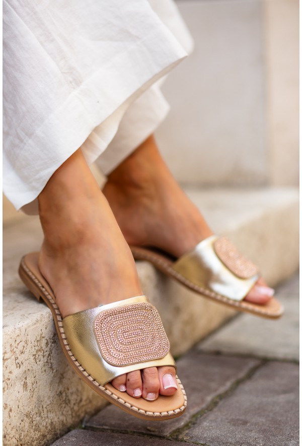 Złote klapki Hermiona