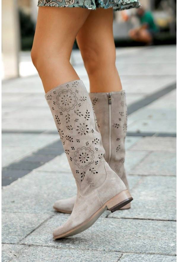 Zamszowe kozaki Penny cappuccino