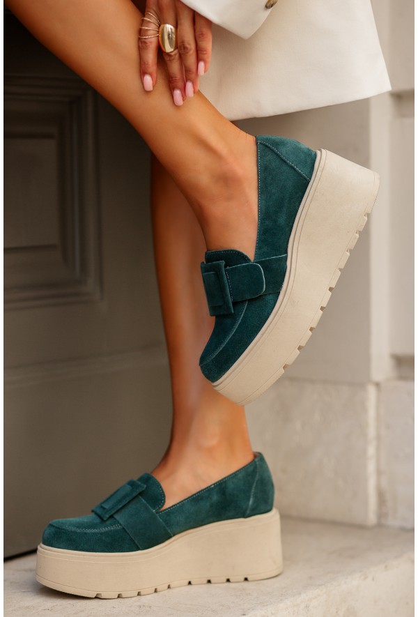 Czarne zamszowe mokasyny na platformie Tonic