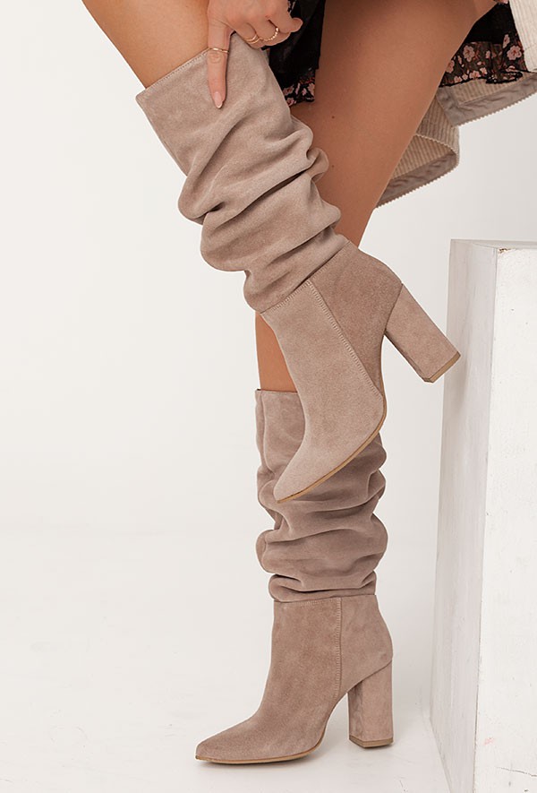 Zamszowe kozaki Riva cappuccino