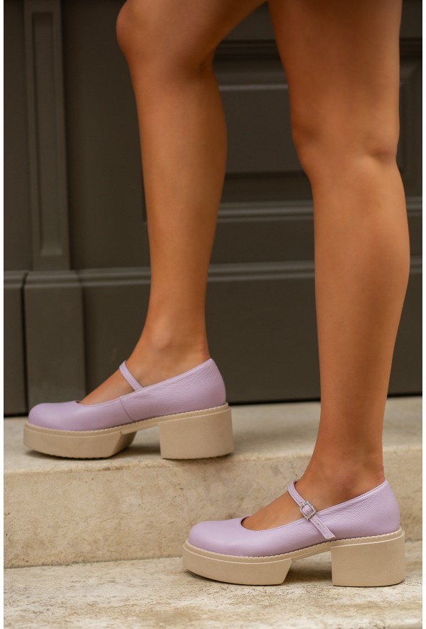 Lawendowe półbuty Latorre
