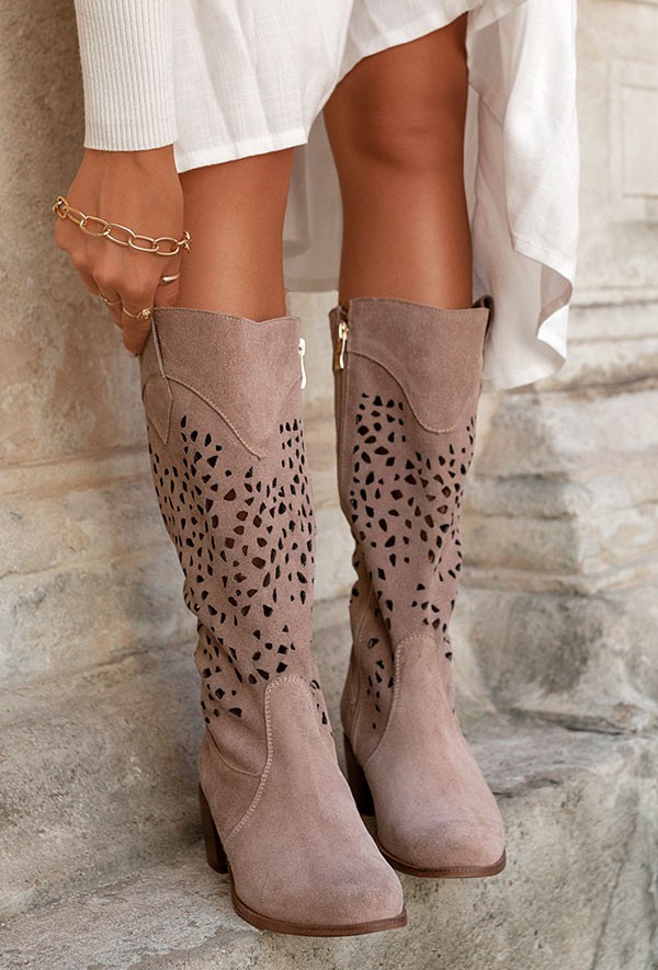 Ażurowe kozaki Jurma cappuccino