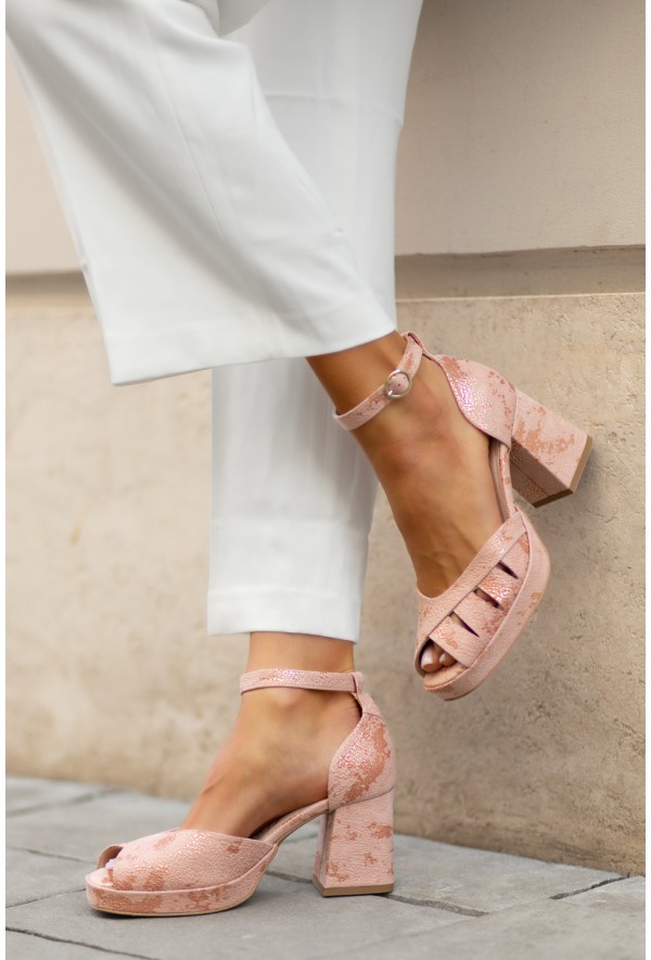 Sandały na platformie Venus camel