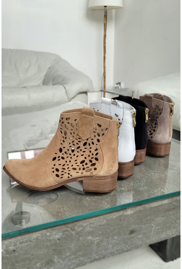 Beżowe ażurowe botki Geri