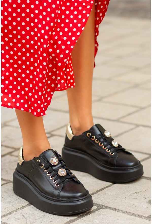 Czarne trampki na wyższej podeszwie Opima