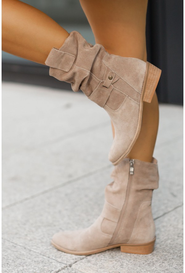 Czarne zamszowe botki Leona