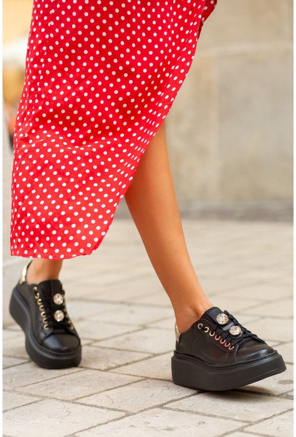 Czarne trampki na wyższej podeszwie Opima