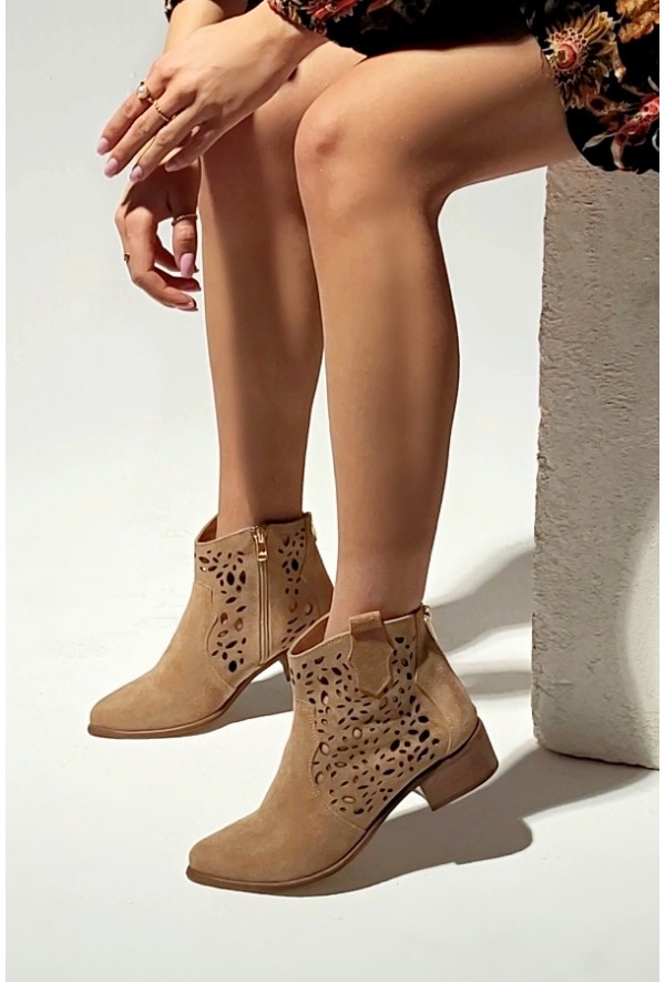 Beżowe ażurowe botki Geri