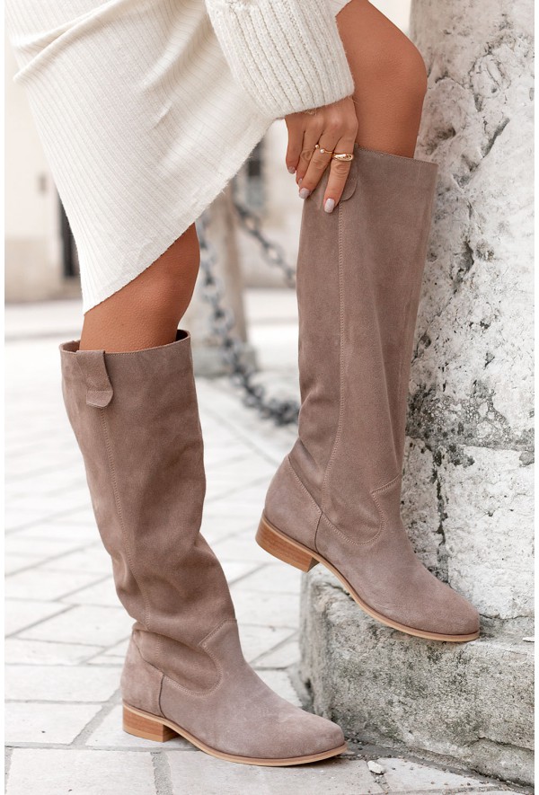 Brązowe zamszowe kozaki Indi