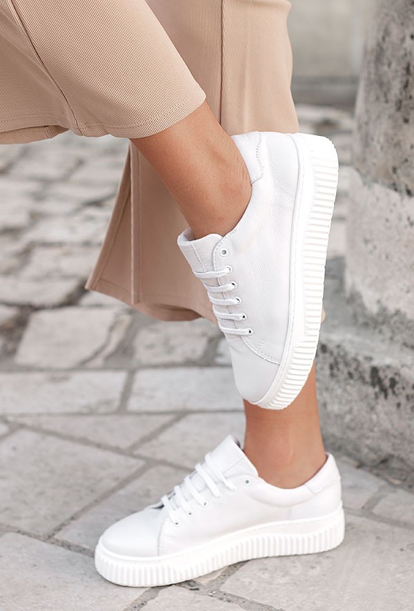 Beżowe trampki Giallo