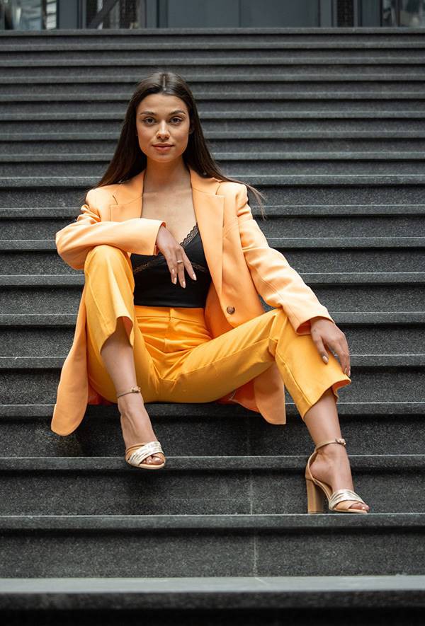 Niebieskie sandały na słupku Rosella