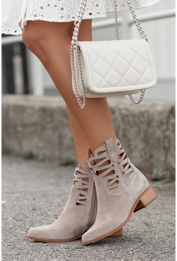 Ażurowe botki Josefa zamsz cappuccino