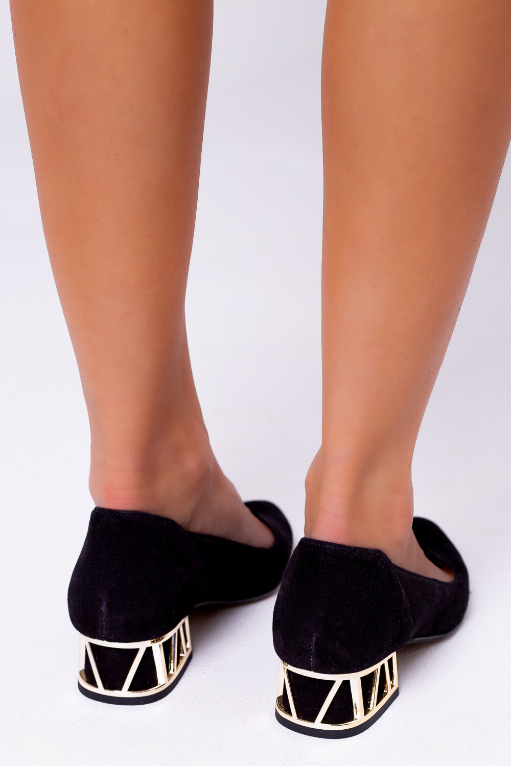 Czarne zamszowe czółenka Isabelle