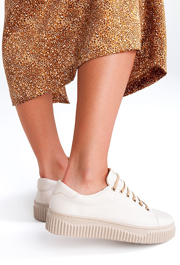 Beżowe trampki Giallo