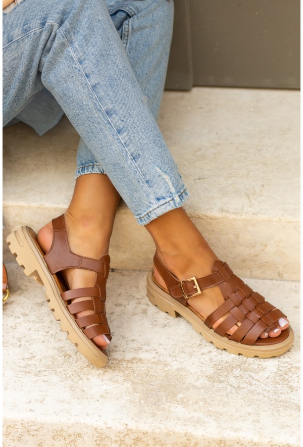 Komfortowe brązowe sandały Esta