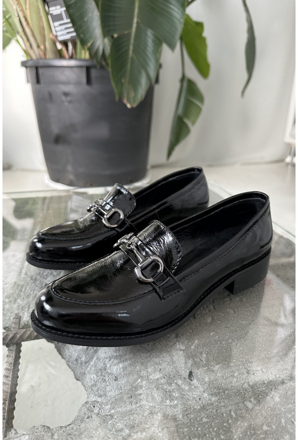 Brązowe loafersy Grind