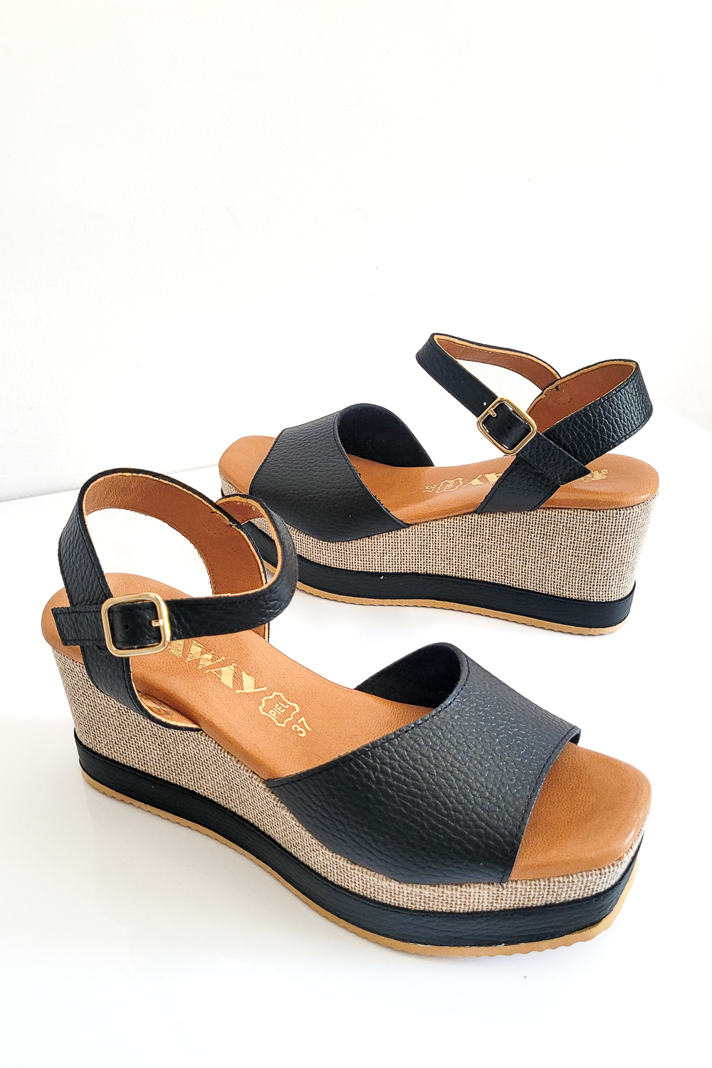 Czarne sandały na koturnie Sewilla