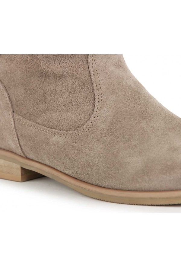 Zamszowe botki Giovana cappuccino