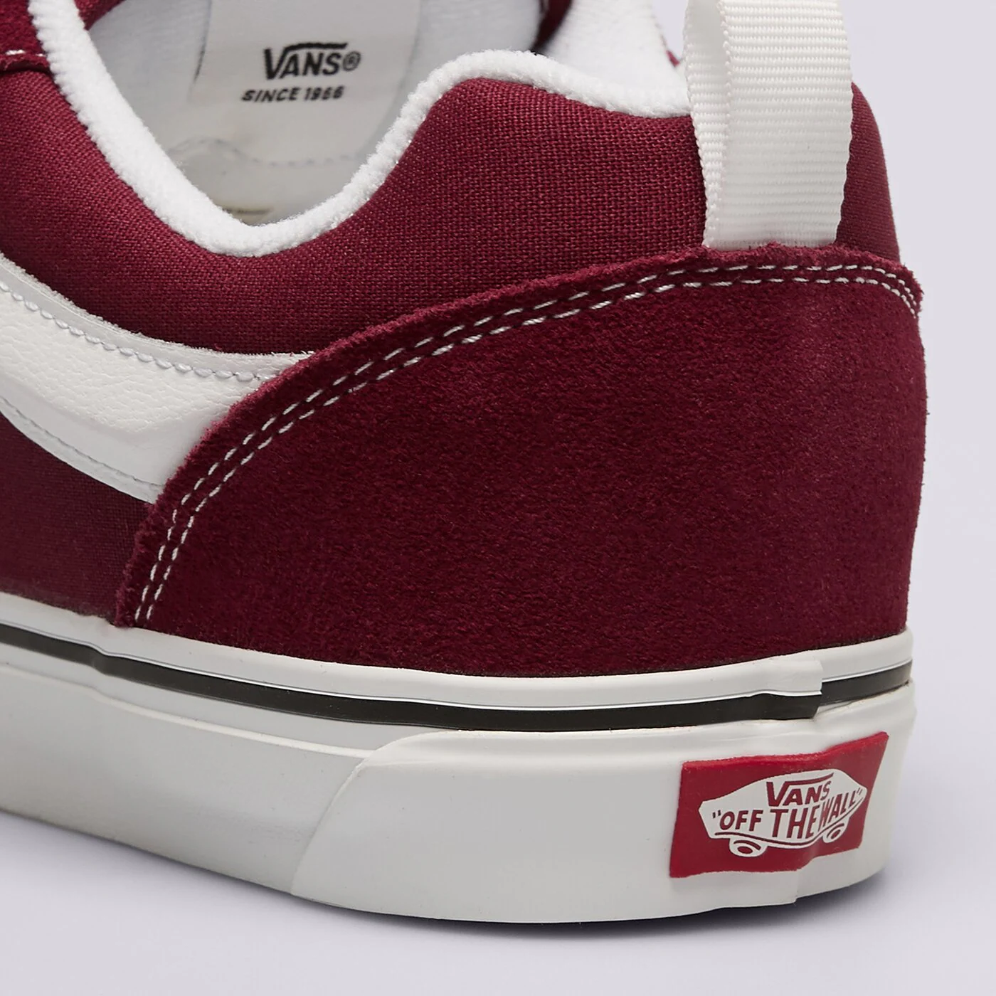 VANS KNU SKOOL