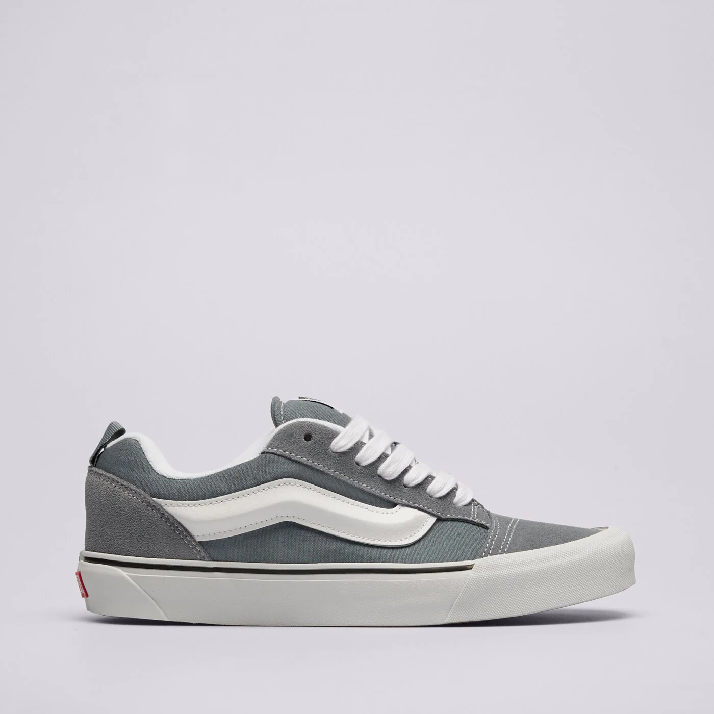 VANS KNU SKOOL