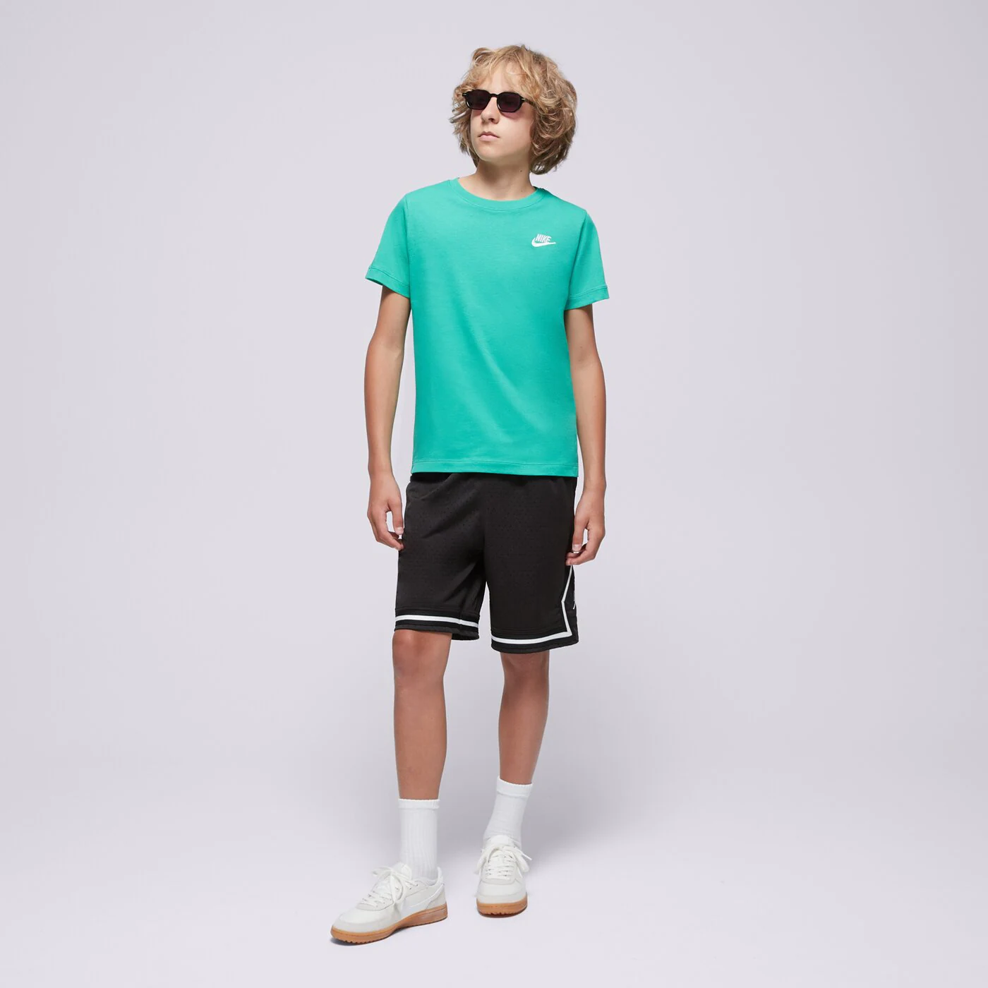 NIKE PÓLÓ K NSW TEE EMB FUTURA LBR BOY