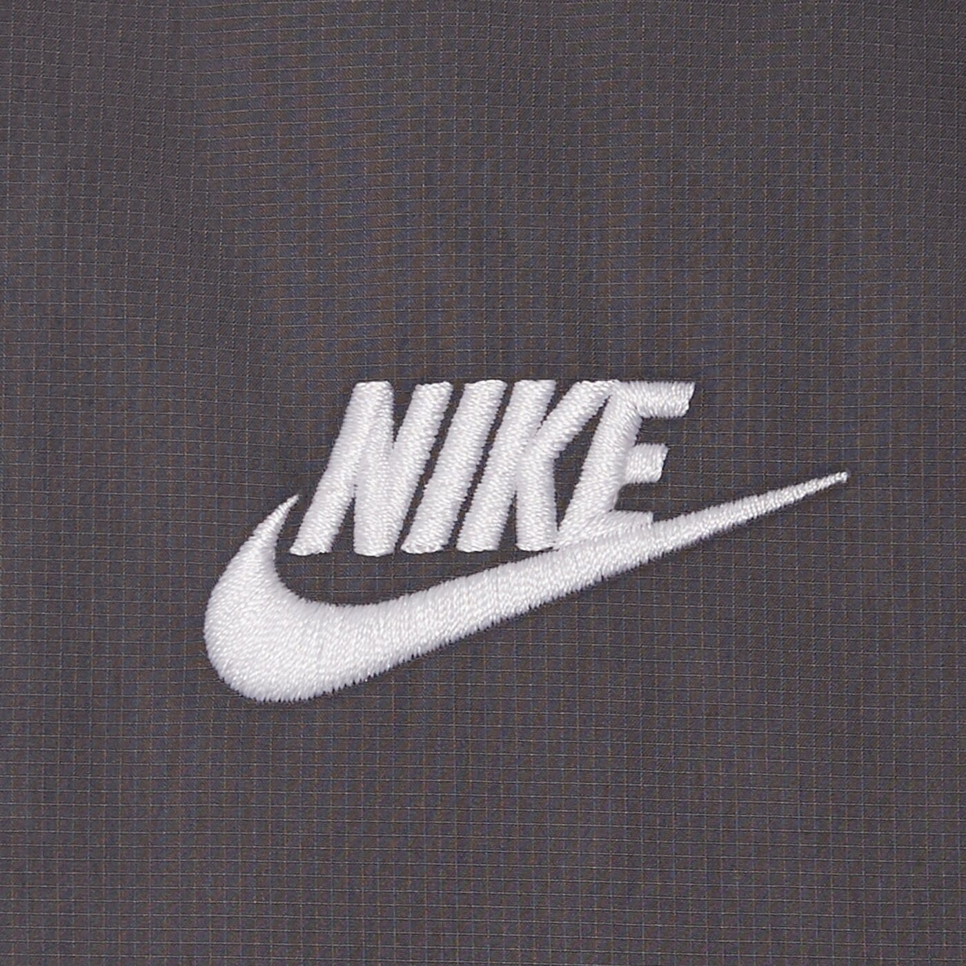 NIKE UJJATLAN PULÓVER M SF CLUB PUFFER VEST 550