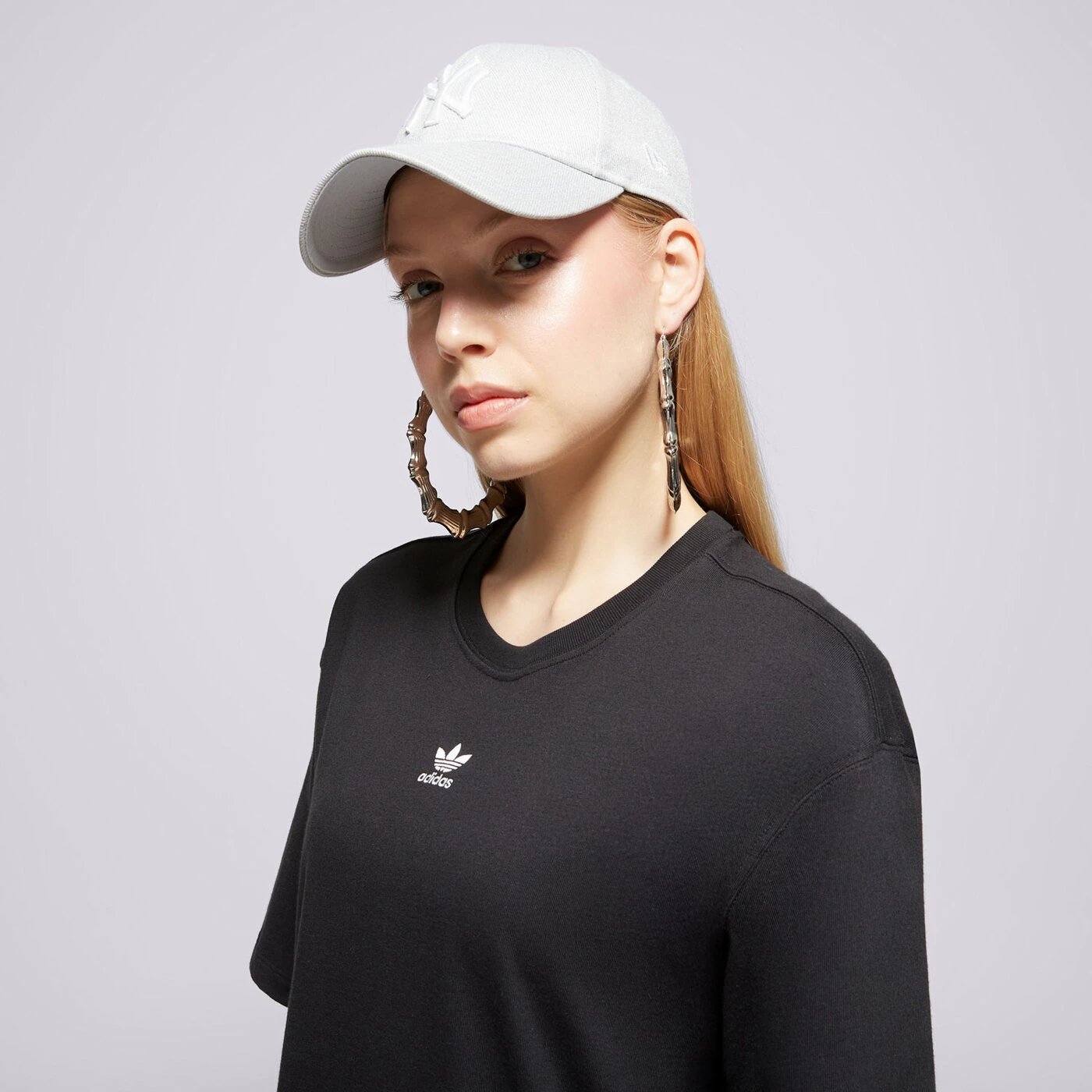 ADIDAS PÓLÓ ESS BOYFR TEE