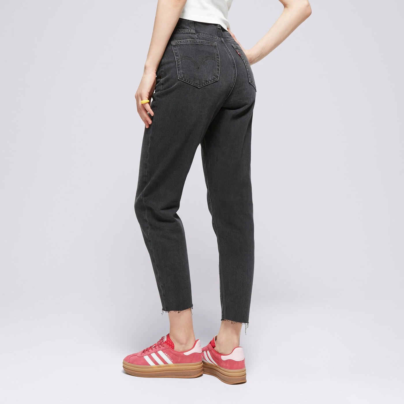 LEVI'S NADRÁG HW MOM JEAN ALTERED BLACKS