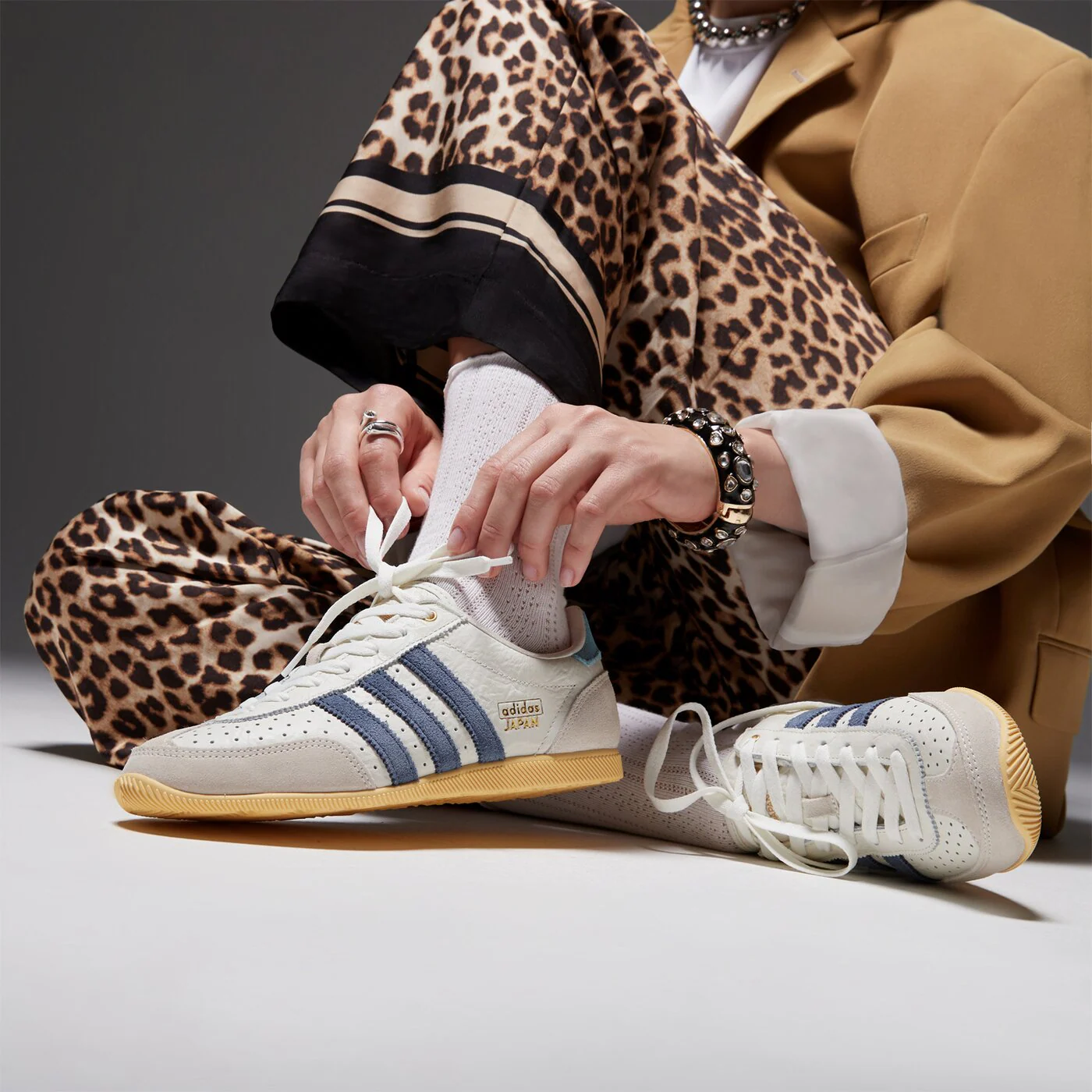 ADIDAS JAPAN W