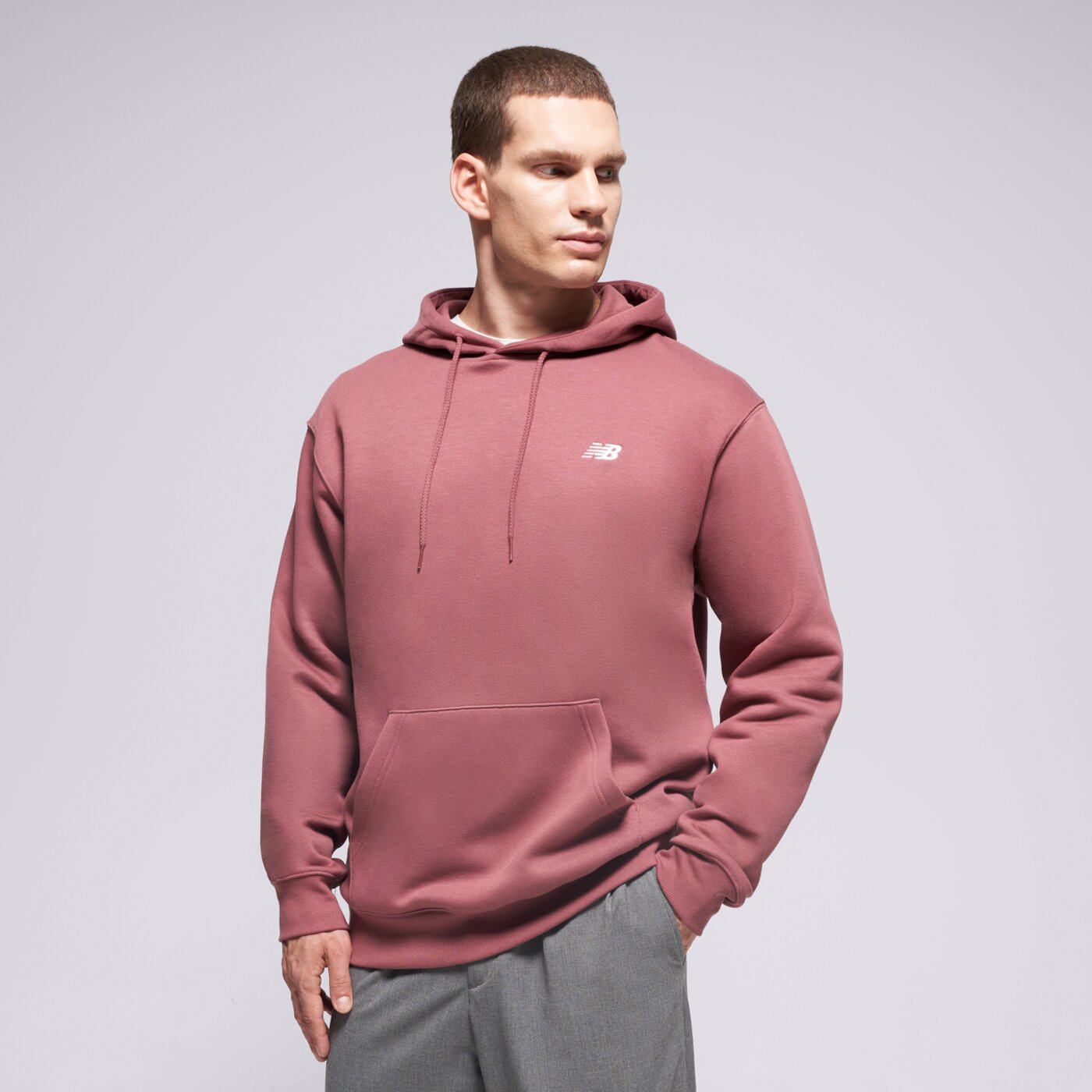 NEW BALANCE PULÓVER KAPUCNIS SPORT ESSENTIALS FLEECE HOODIE