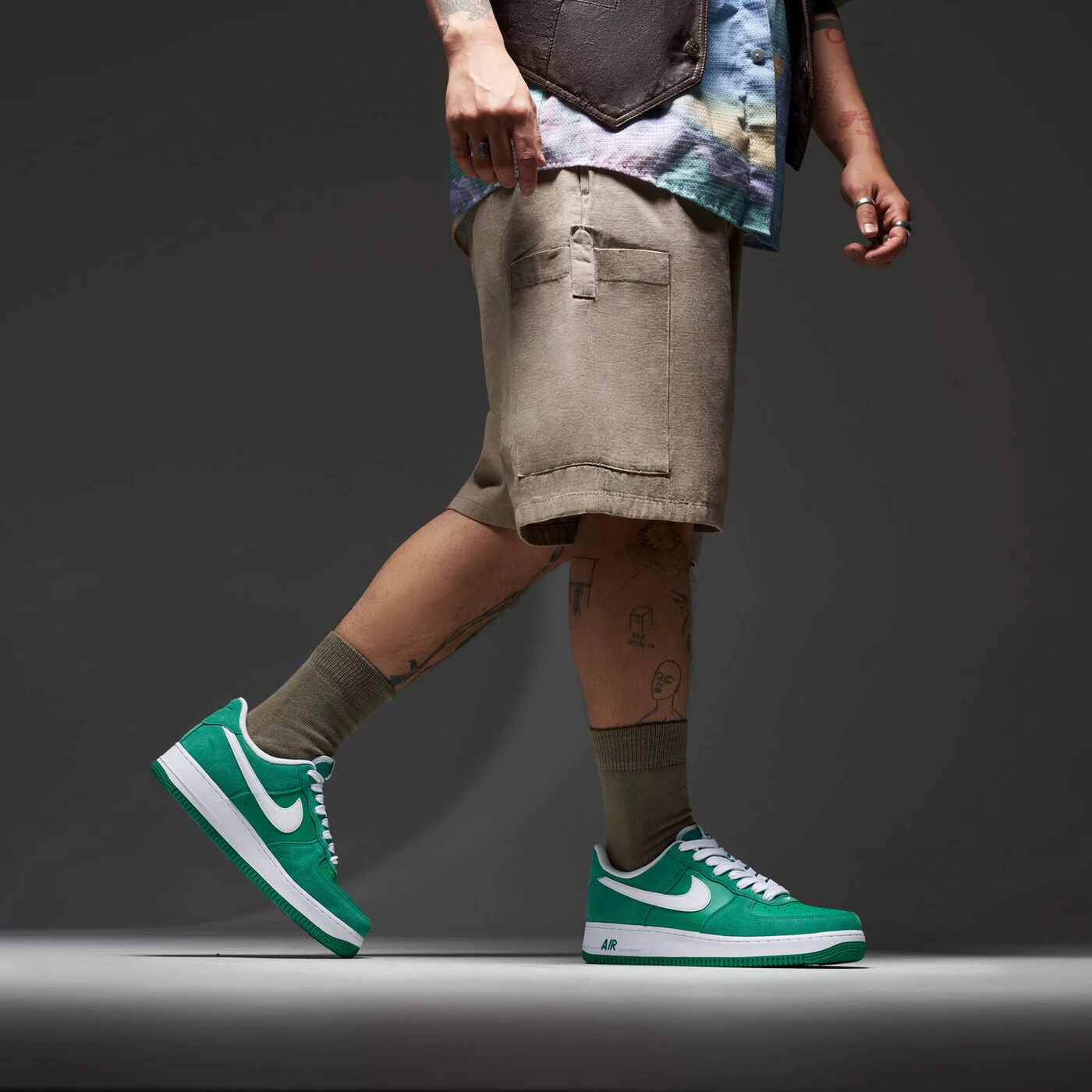 NIKE AIR FORCE 1 '07 LV8